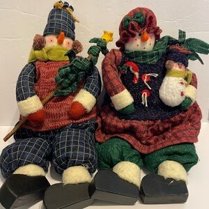 Snowman & Snow Woman Holding Baby Shelf Sitters Collectable Rexmas Handcrafted